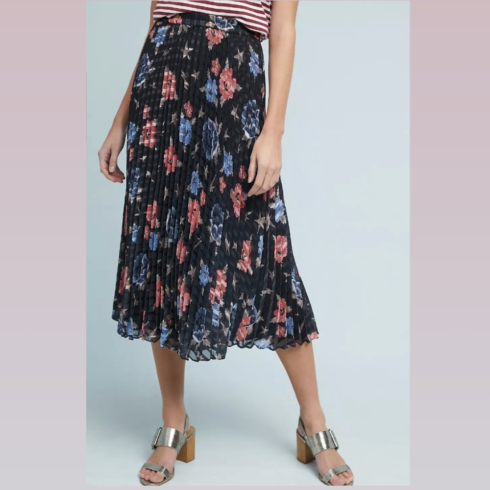 Anthropologie Chloe Pleated Floral Skirt 🌺🌹🌸🌺💠🏵️